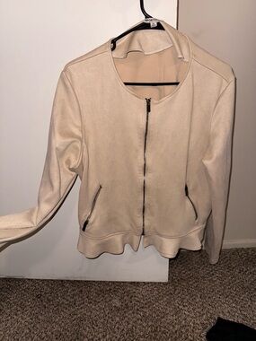 Women’s Suede Cream Zip-Front Jacket with Peplum Hem